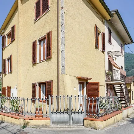 2 Bedroom Stunning In *