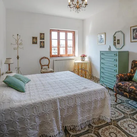 2 Bedroom Stunning In * Camaiore
